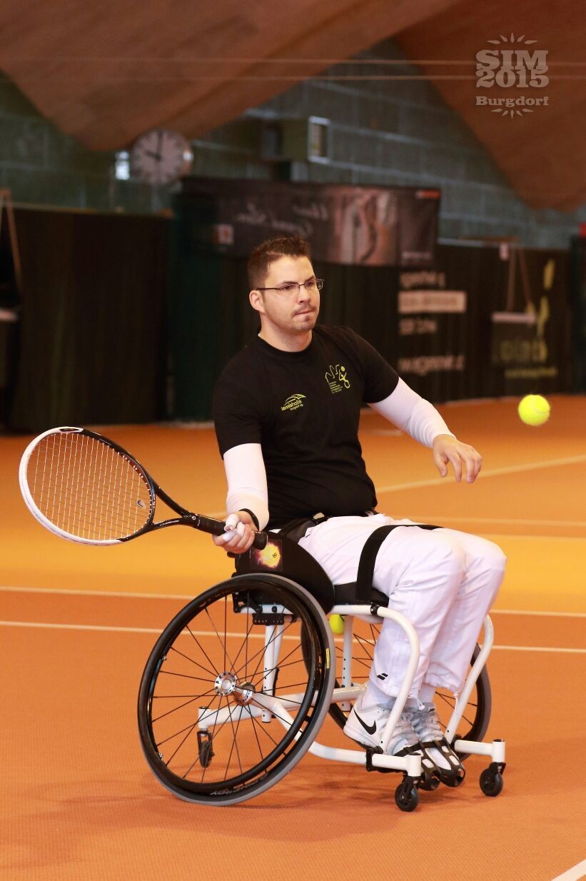 Bitte sende Deine Foto an info@wheelchairtennis.ch