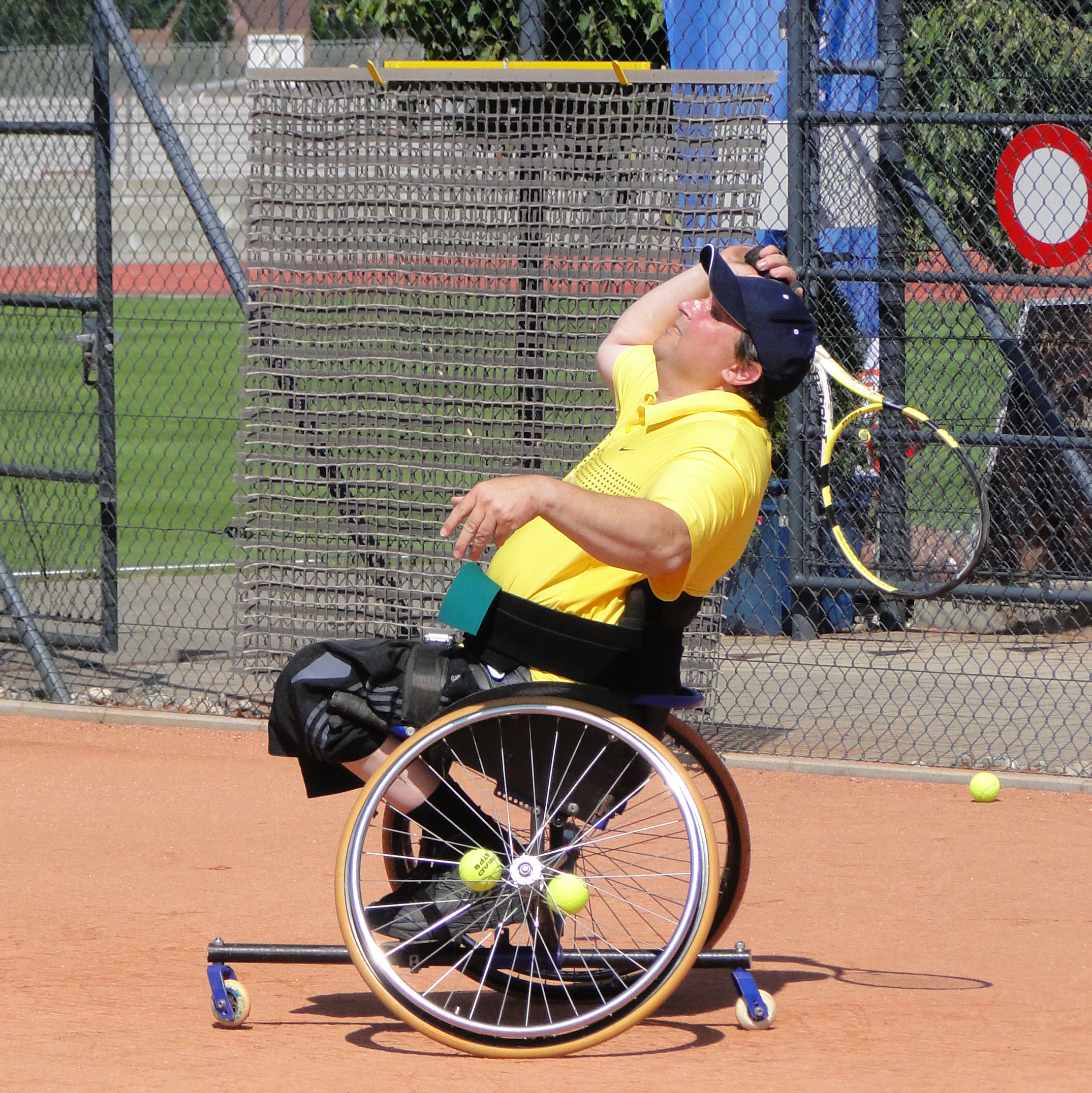 Bitte sende Deine Foto an info@wheelchairtennis.ch