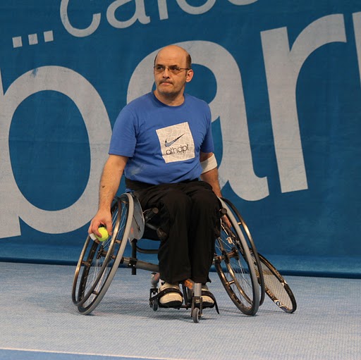 Bitte sende Deine Foto an info@wheelchairtennis.ch