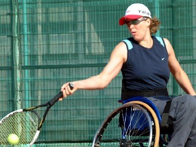 Bitte sende Deine Foto an info@wheelchairtennis.ch