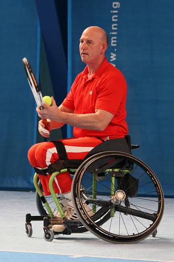 Bitte sende Deine Foto an info@wheelchairtennis.ch